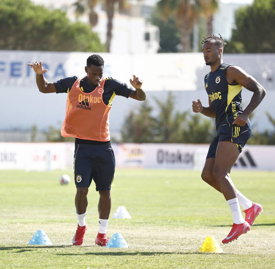 Fenerbahçe başaramadı: Jhon Duran geçti 3